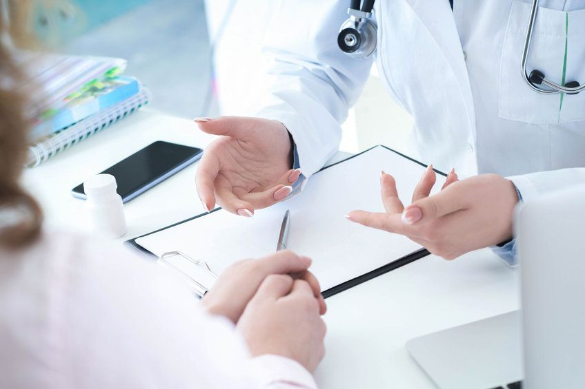Familiengründung trotz Krebserkrankung: Wie sich die Fruchtbarkeit im Falle einer fertilitätsgefährdenden Therapie erhalten lässt